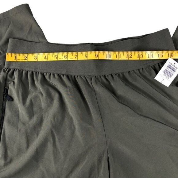 NWT Torrid Happy Camper Sz0  LRG Olive Green Woven Walking Pants, Fitness - Picture 7 of 10